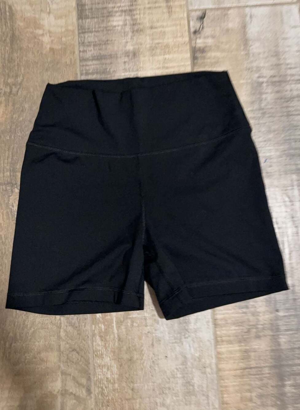 Yogalicious Lux Everyday 5" Shorts Black Size XL